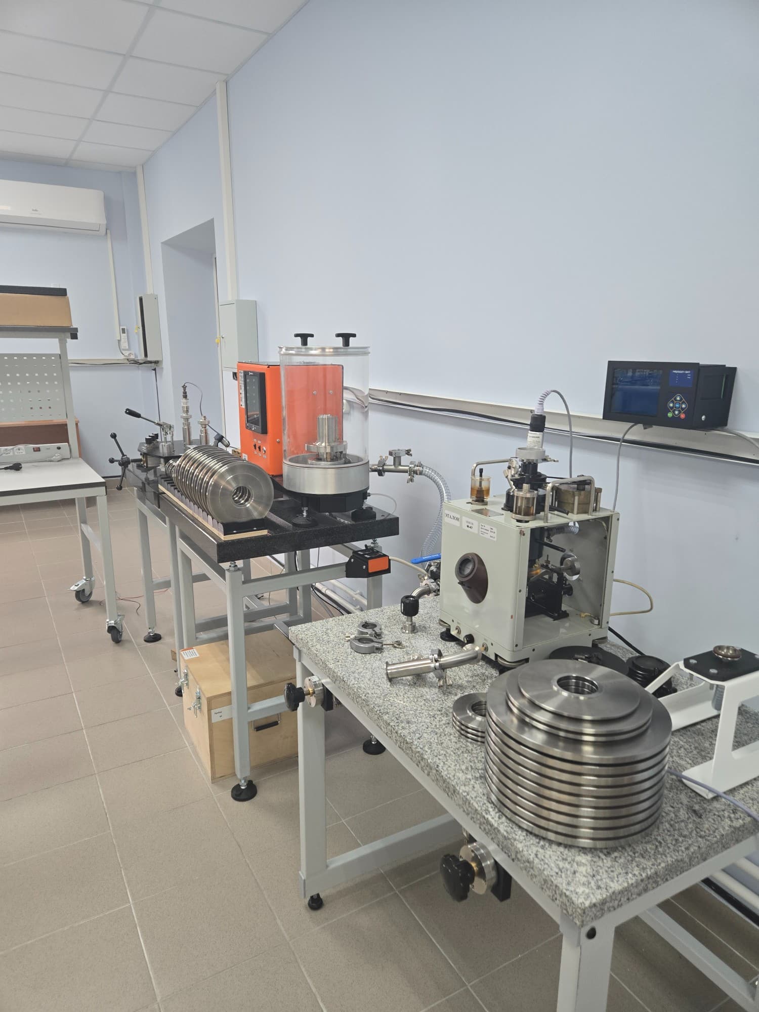 Грузопоршневые манометры